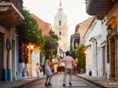 Natalie + Zach :: Engagement Session in Cartagena, Colombia